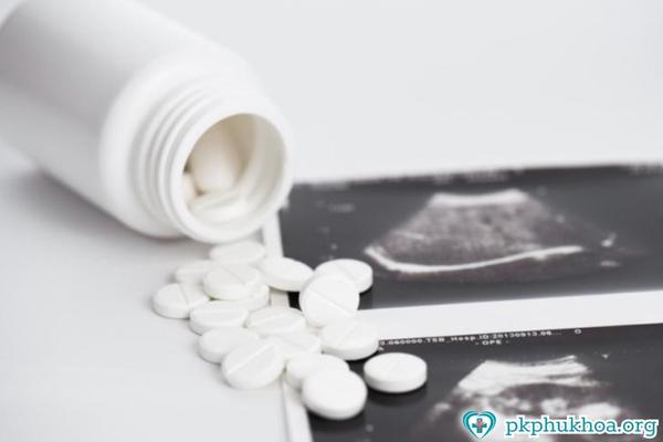 Uống thuốc phá thai có thể gây ra một số tác dụng phụ